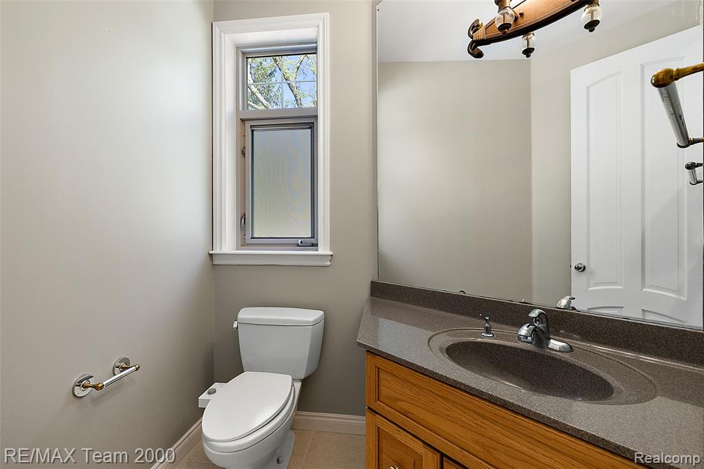 630 Sheldon Court, Rochester, MI 48306 — Photo 21