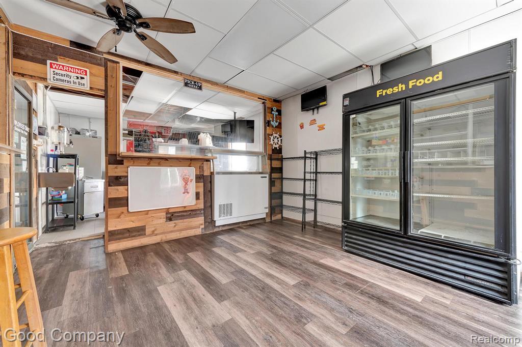 7631 E Warren Avenue, Detroit, MI 48214 — Photo 3