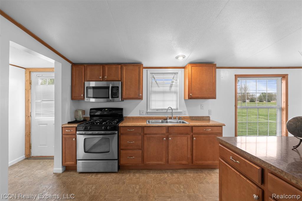13620 Gilbert Road, Allenton, MI 48002 — Photo 8