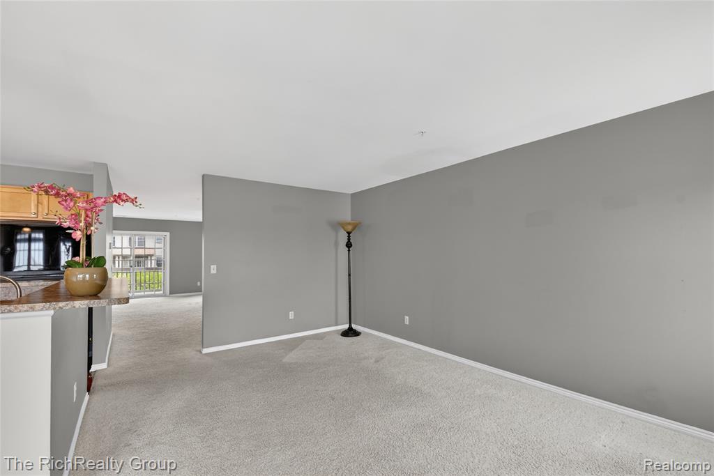 3922 Forester Boulevard, Auburn Hills, MI 48326 — Photo 15