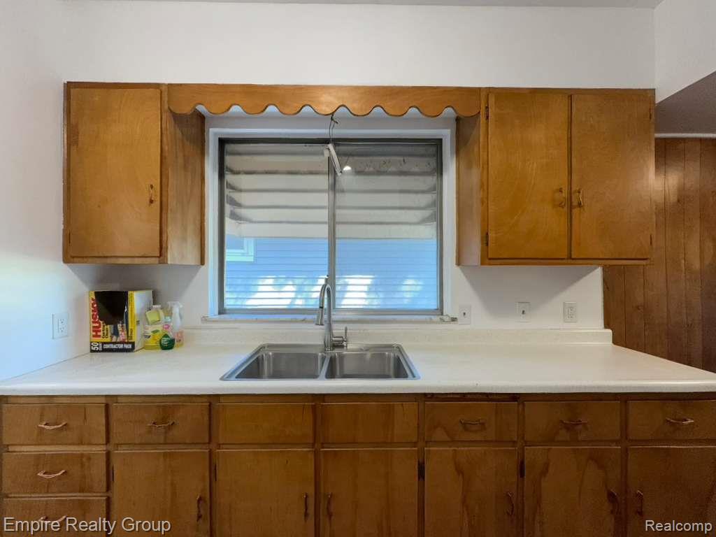 25 W Broadway Street, Ecorse, MI 48229 — Photo 14