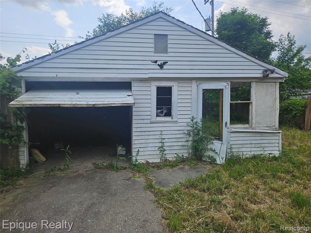 6137 Radnor Street, Detroit, MI 48224 — Photo 2