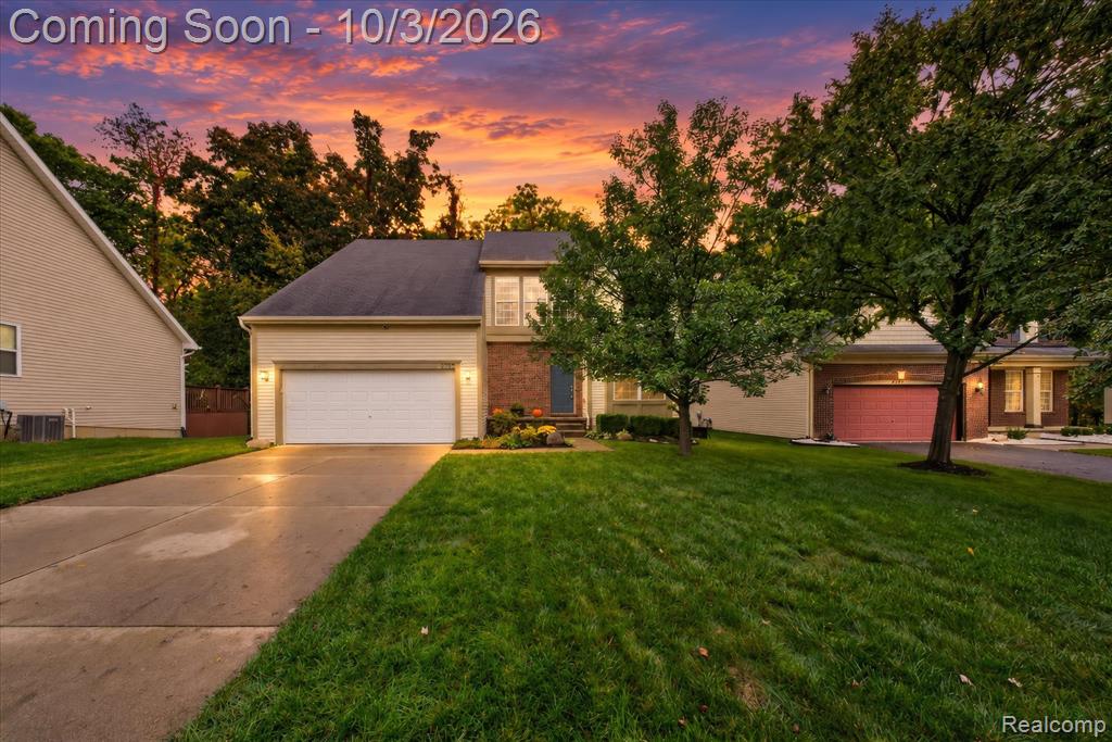 2752 W Amberly Boulevard, Howell, MI 48843