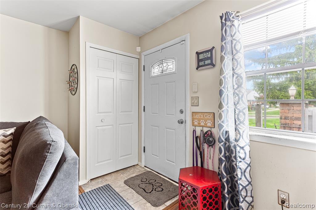 1921 Vine Way Dr, 41, Canton, MI 48188 — Photo 4