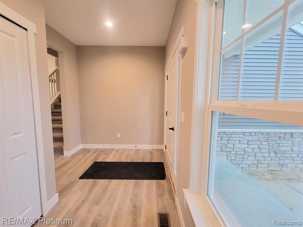 7460 SKYLAR Court, Swartz Creek, MI 48473 — Photo 11