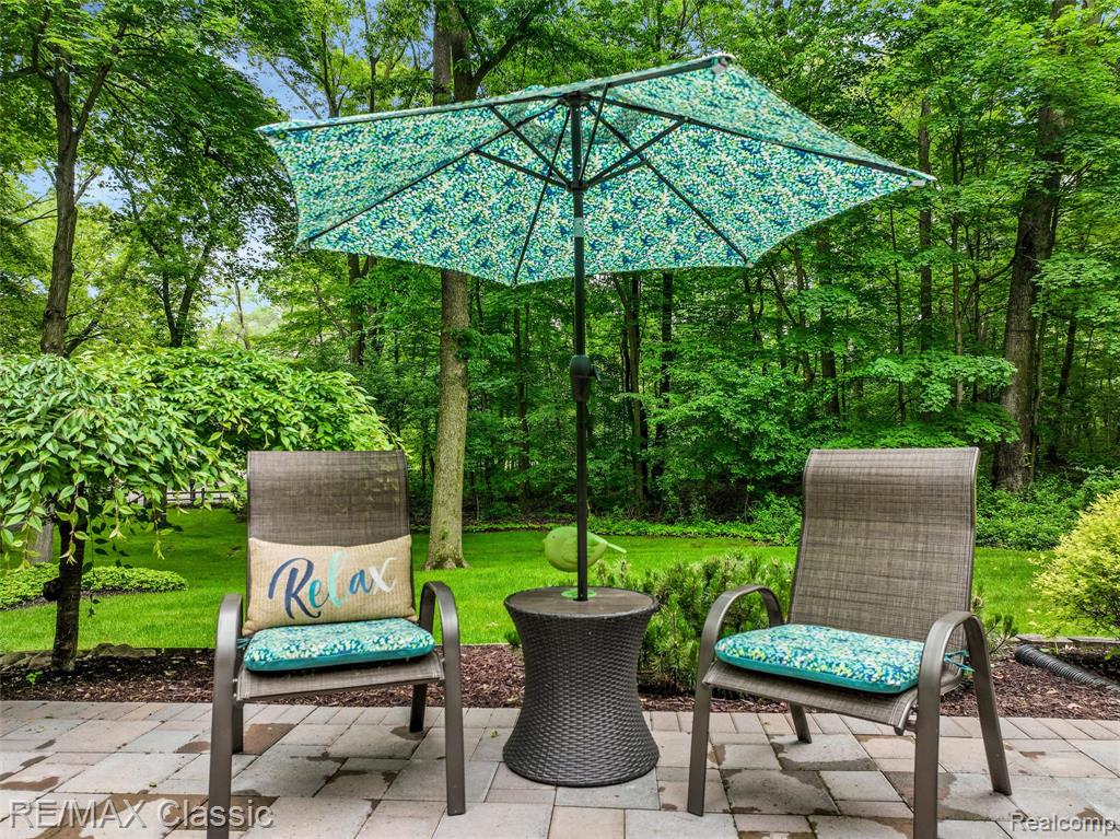45100 Thornapple Lane, Northville, MI 48168 — Photo 40
