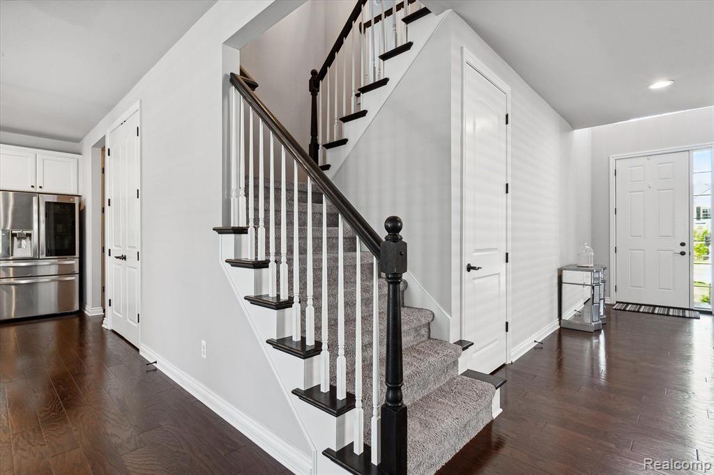 30796 Asbury Hill Drive, New Hudson, MI 48165 — Photo 11