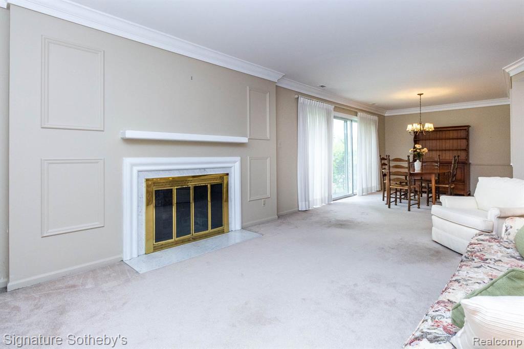 19710 W 13 Mile Road, 101, Beverly Hills, MI 48025 — Photo 9