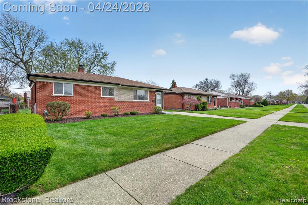 30428 Iroquois Drive, Warren, MI 48088 — Photo 2