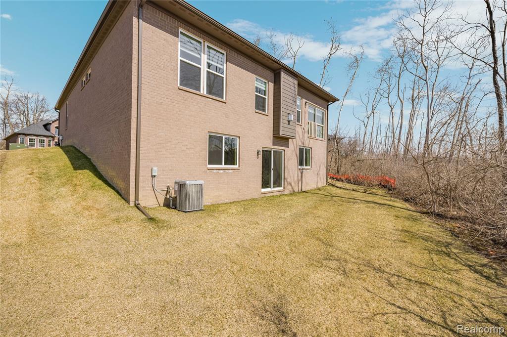 7841 Trailside Court, West Bloomfield, MI 48323 — Photo 63