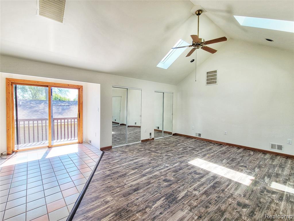 712 Wolverine Drive, Wolverine Lake, MI 48390 — Photo 15