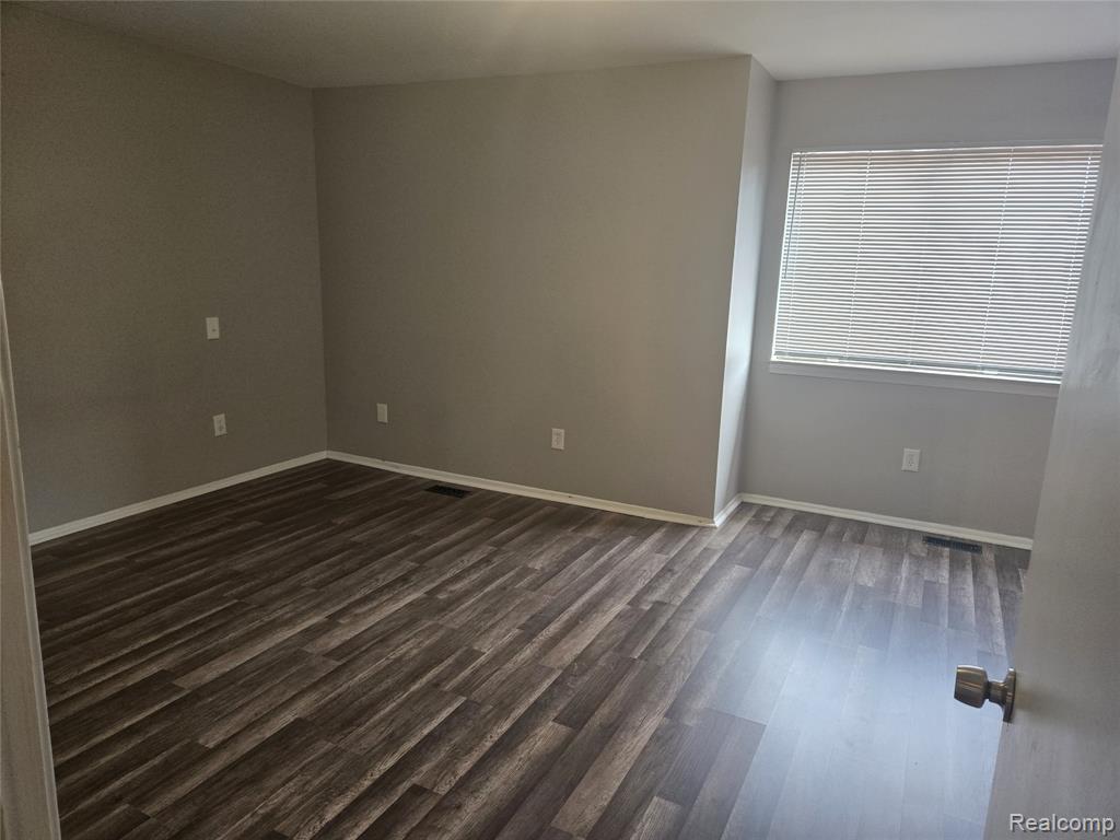 5353 Wright Way W, West Bloomfield, MI — Photo 30