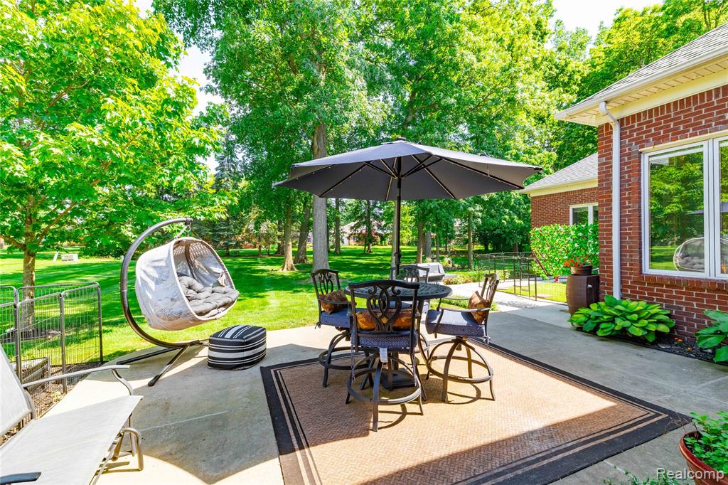 8454 Grays Drive, Grosse Ile, MI 48138 — Photo 50