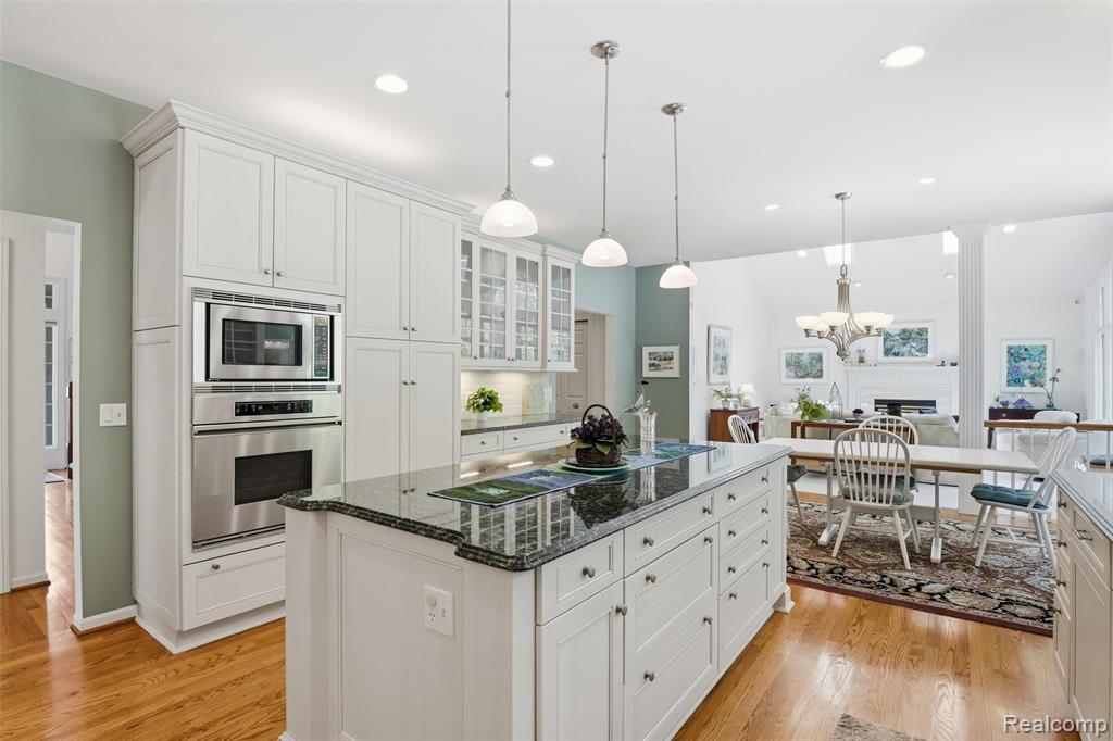 628 Green Road, Ann Arbor, MI 48105 — Photo 9