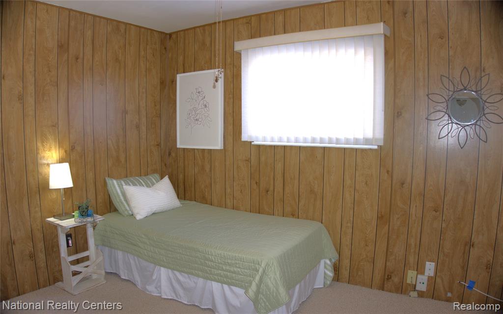 8074 Nightingale Street, Dearborn Heights, MI 48127 — Photo 14