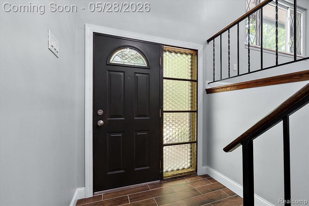 25136 Westmoreland Drive, Farmington, MI 48336 — Photo 31