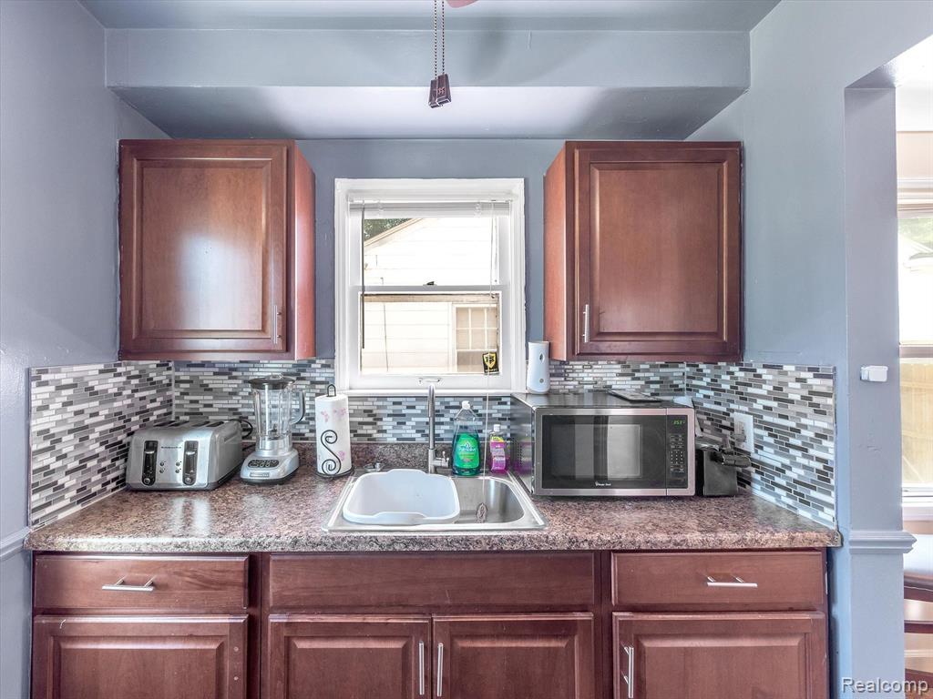5306 MARSEILLES Street, Detroit, MI 48224 — Photo 12