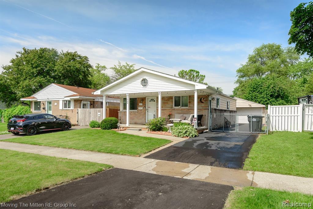 7260 MORTENVIEW Drive, Taylor, MI 48180 — Photo 33
