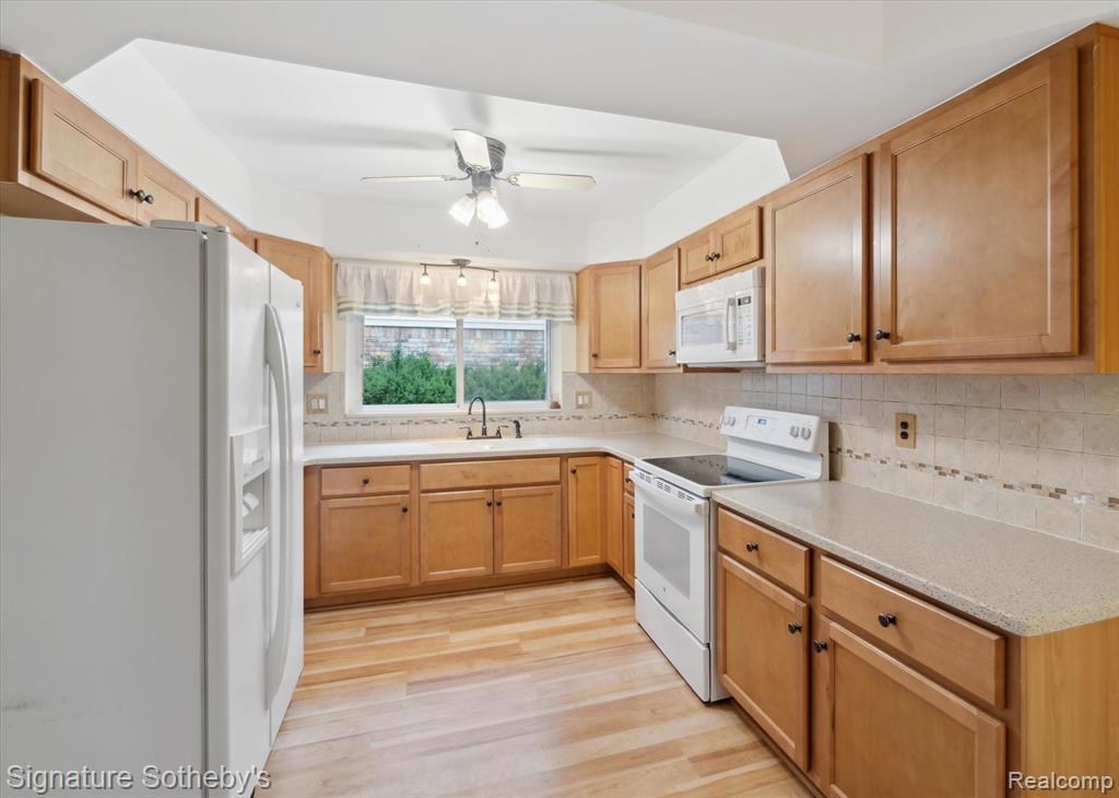 6142 Wedgewood Road, Canton, MI 48187 — Photo 11