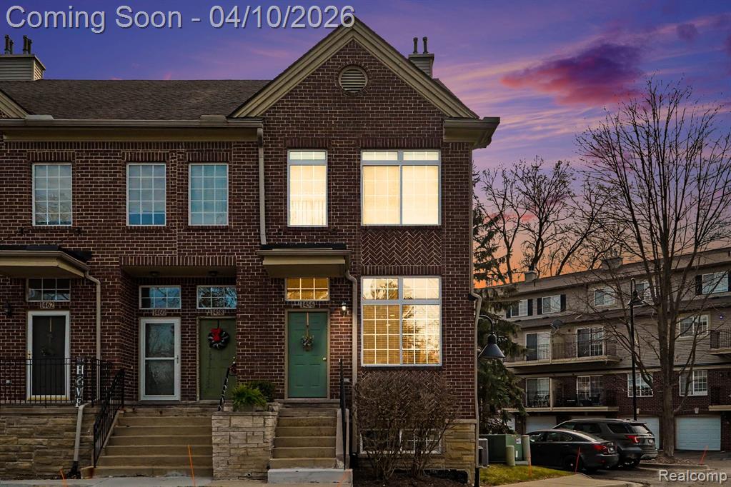 1456 Silverbrook Ridge Drive, Walled Lake, MI 48390 — front exterior
