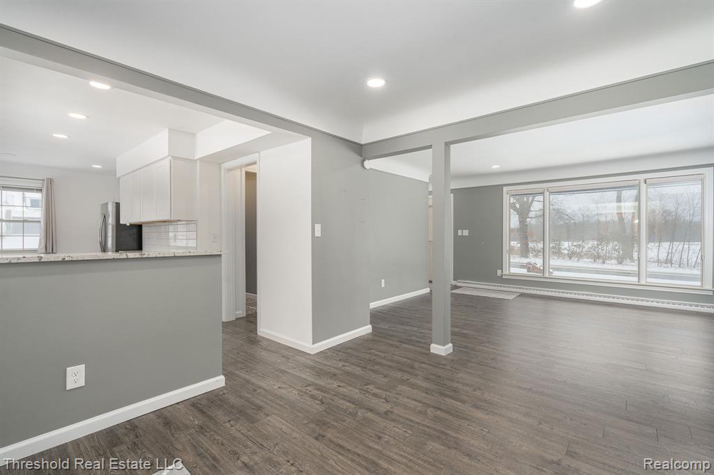 5595 Old Orchard Trail, Orchard Lake Village, MI 48324 — Photo 18