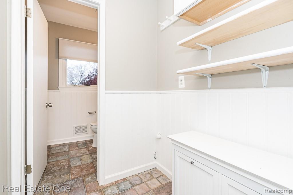 732 Rutgers Road, Rochester Hills, MI 48309 — Photo 12
