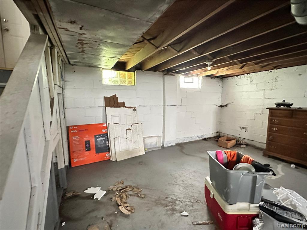 8084 Artesian Street, Detroit, MI 48228 — Photo 20
