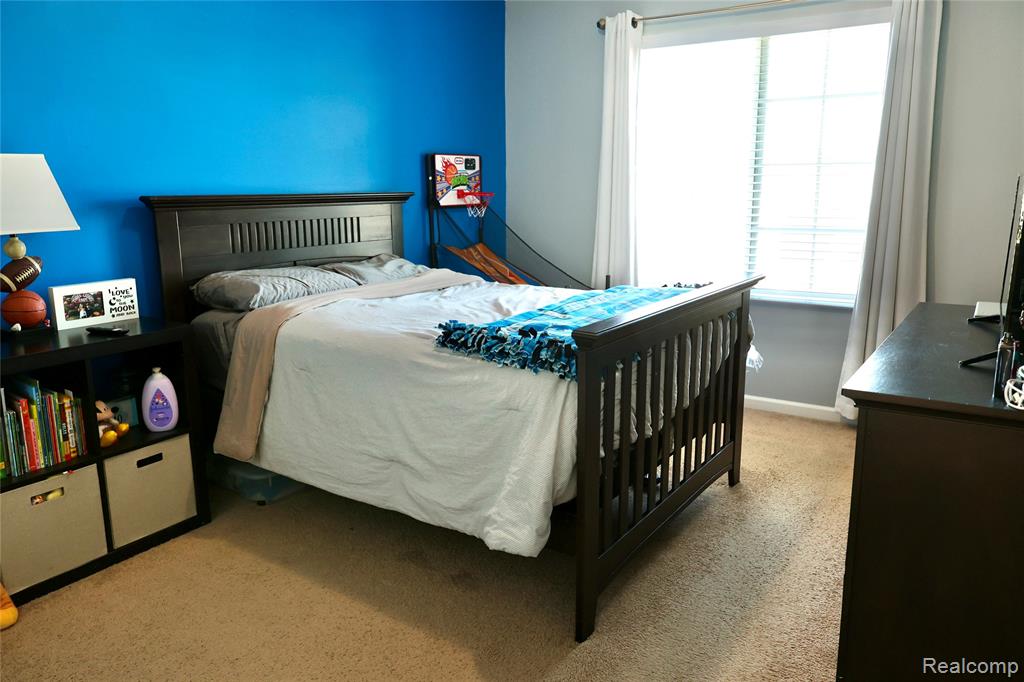 9292 Liberty Court, Livonia, MI 48150 — Photo 14