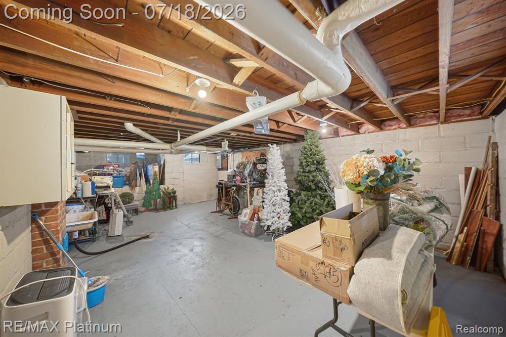 621 N Court Street, Howell, MI 48843 — Photo 60