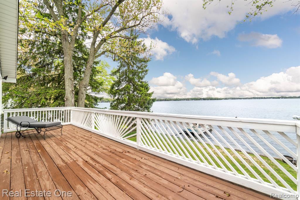 10194 Elmcrest Road, Whitmore Lake, MI 48189 — Photo 51