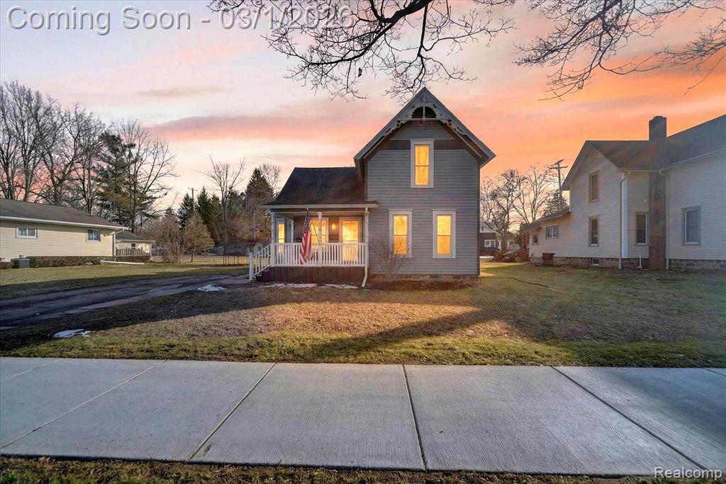 415 W McArthur Street, Corunna, MI 48817 — front exterior