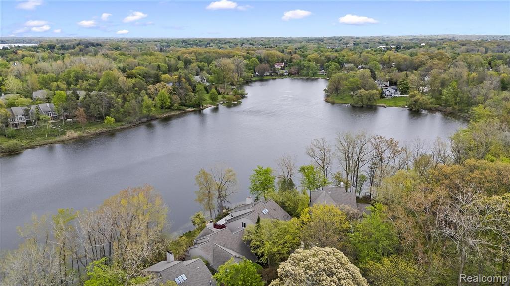 4822 Hidden Lane, West Bloomfield, MI 48323 — Photo 45