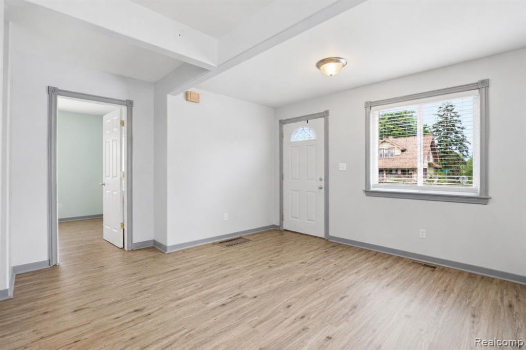 12463 W Lennon Road, Lennon Vlg, MI 48449 — Photo 13