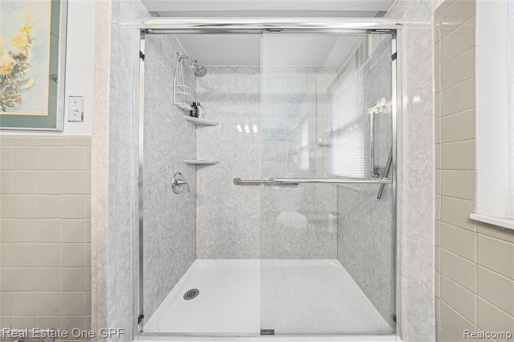 650 Cadieux Road, 1, Grosse Pointe, MI 48230 — Photo 25
