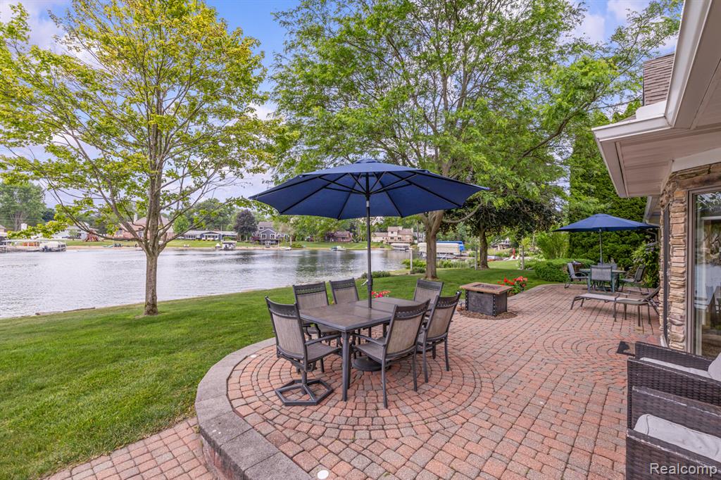 4178 Chevron Drive, Highland, MI 48356 — Photo 35