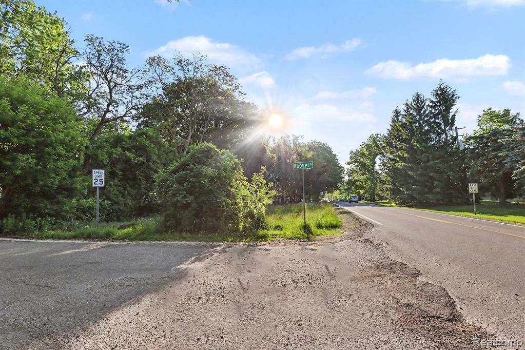 2491 Hoover Avenue, West Bloomfield, MI 48324 — Photo 5