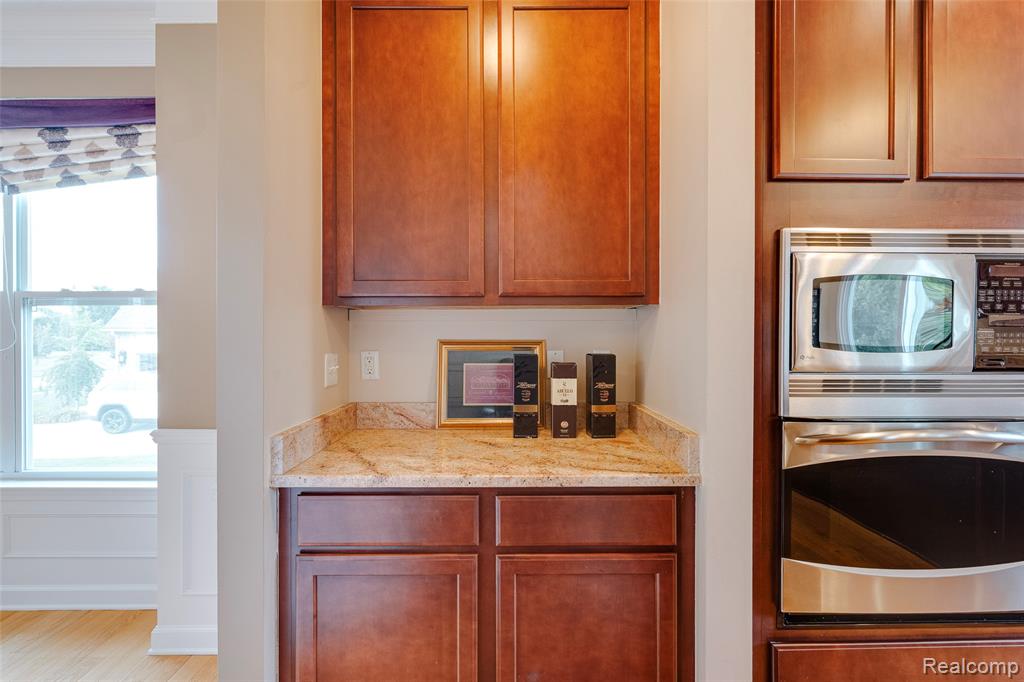 51921 Red Cedar ct, South Lyon, MI 48178 — Photo 22