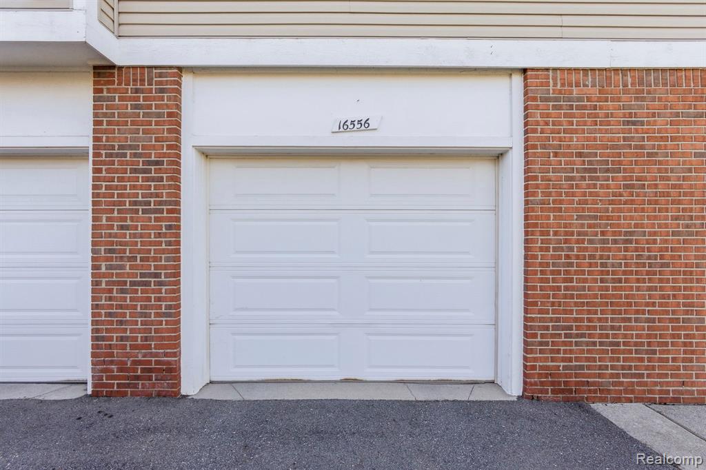 16556 Radison Drive, Macomb, MI 48044 — Photo 3