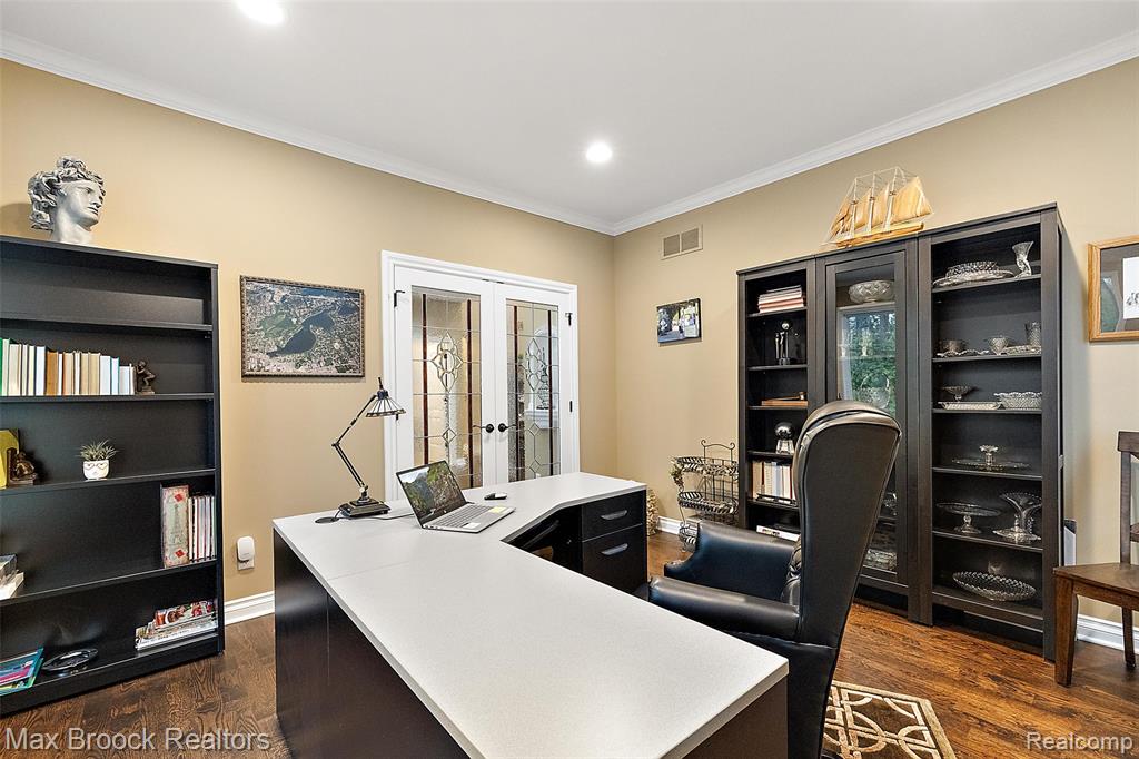 4353 Forest Avenue, Waterford, MI 48328 — Photo 12