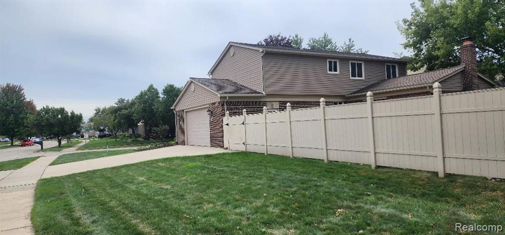210 N PRINCESS Drive W, Canton, MI 48188 — Photo 5