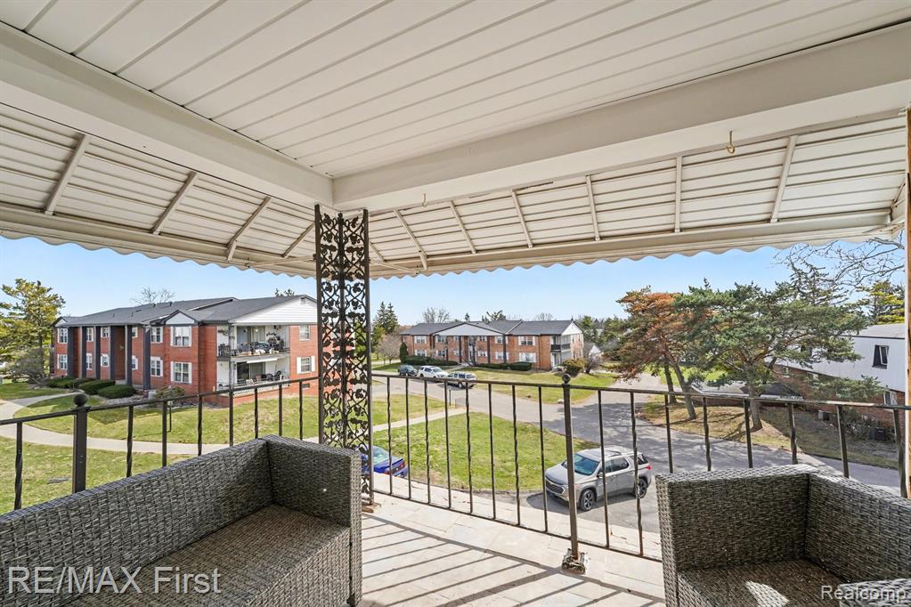 31120 Hunters Drive, 98, Farmington, MI 48334 — Photo 19