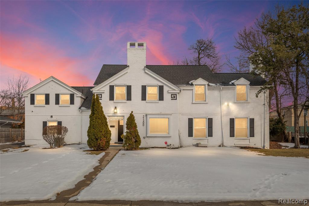 17200 Pontchartrain Boulevard, Highland Park, MI 48203 — front exterior