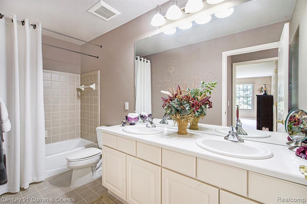16784 Lyonhurst Circle, 93, Northville, MI 48168 — Photo 30