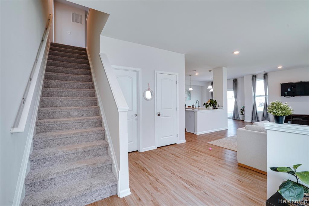 606 Angus Lane, Saline, MI 48176 — Photo 22