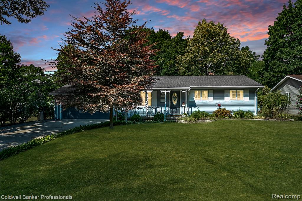 451 Hauxwell Drive, Lake Orion, MI 48362 — front exterior