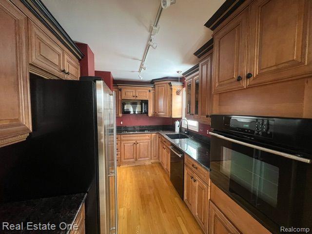 7733 CODDINGTON, 1, Clarkston, MI 48348 — Photo 33