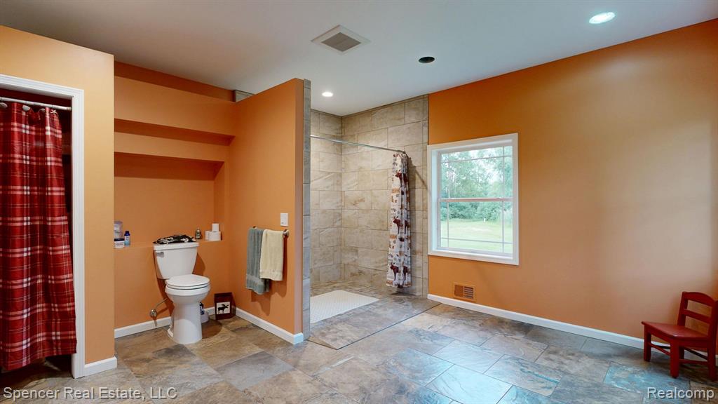 21500 33 Mile Road, Armada, MI — Photo 35