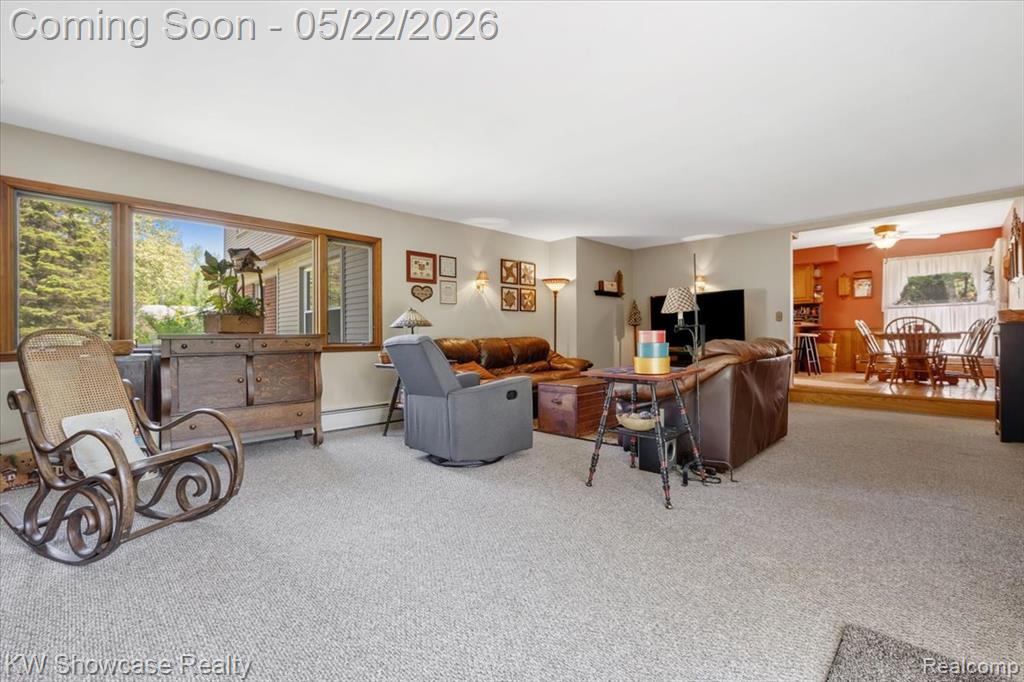 21105 Hugo Street, Farmington, MI 48336 — Photo 19