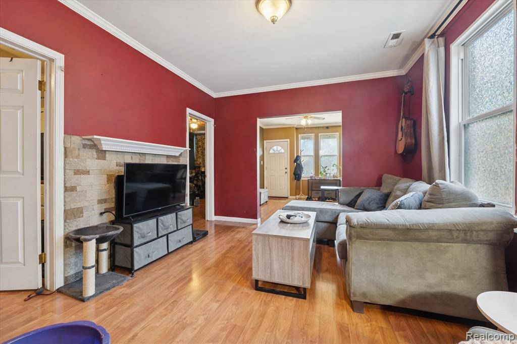 11609 Saint Aubin Street, Hamtramck, MI 48212 — Photo 13