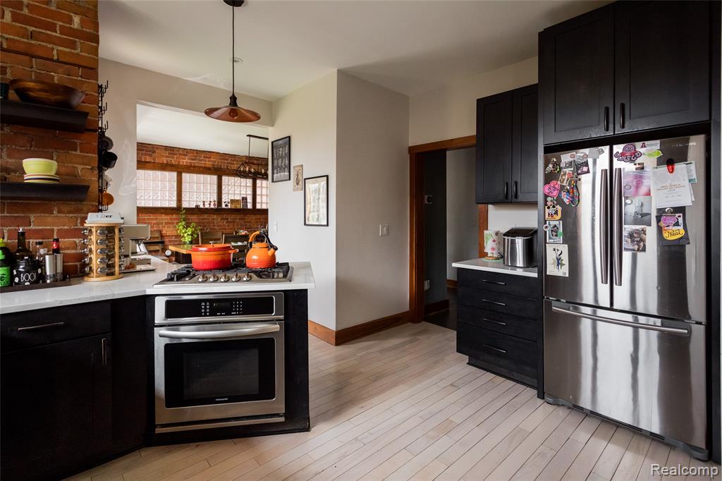 121 Atkinson Street, Detroit, MI 48202 — Photo 9